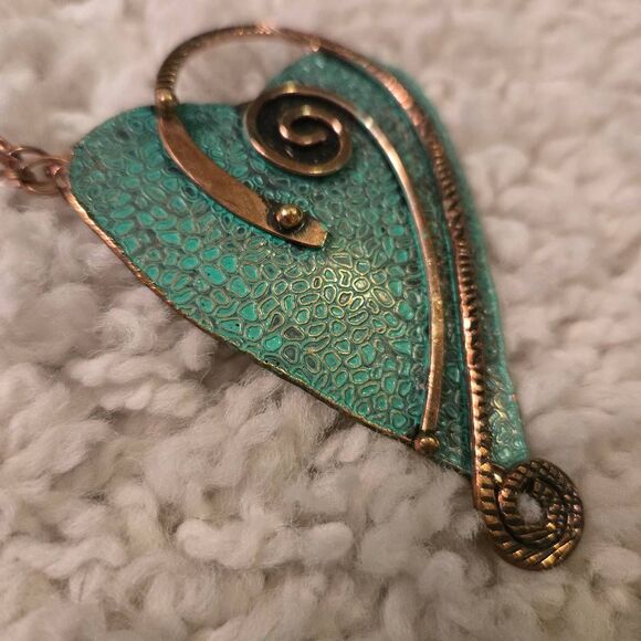 NWOT Copper Patina Heart Necklace Fashion - Picture 6 of 7